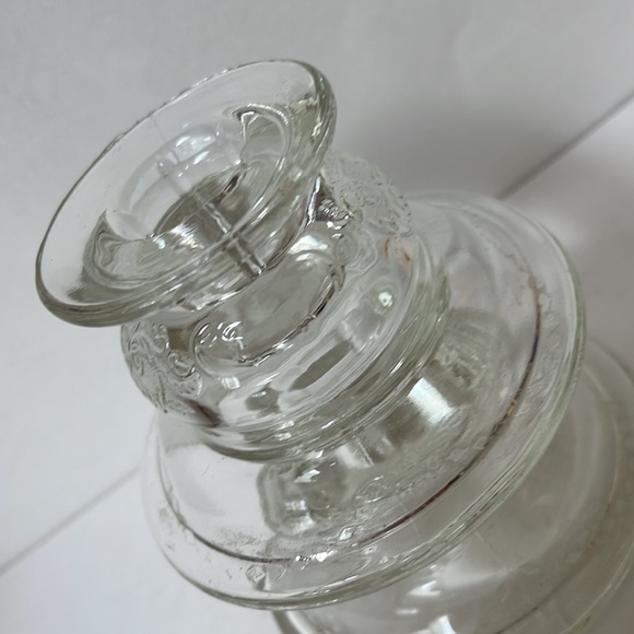 Vintage 1980 Madrid candleholders set of 2 pressed glass scroll floral design - Picture 8 of 10